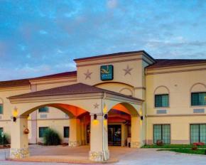 Quality Inn & Suites - Glen Rose